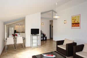 Appartements T3 Plein centre de St Florent : photos des chambres