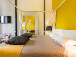 Snob Luxury Suite img13