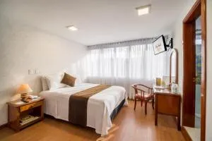 顿索尔酒店 - 伊皮亚莱斯