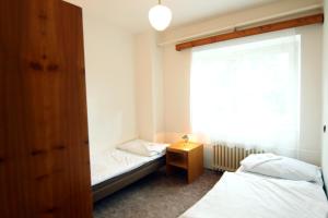 Economy Twin Room with Shared Bathroom room in Hotel Medlov Depandance