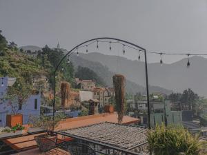 Bách Xanh House. Nhà Đa Giác