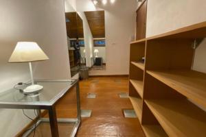 Casa en los troncos Parque Primavesi.