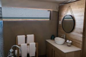 Kingfisher Retreat by Sharjah Collection