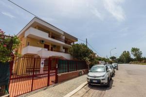 Mondello Sabrina Apartments