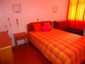 One-Bedroom Apartment with Sea View with 2 balcony room in Apartamentos Varandas da Rocha