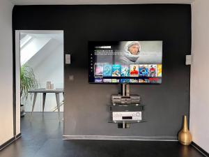 B OUR GUEST at NEW FLAT NEARBY DRESDEN !!!POOL!!!