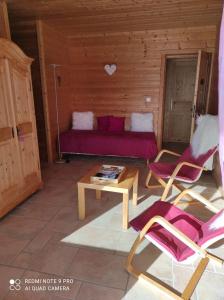 B&B / Chambres d'hotes Les Genevriers : photos des chambres