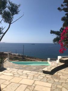 Maison Simone with private heated infinity pool & spectacular sea view