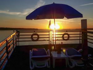 Houseboat Izabela