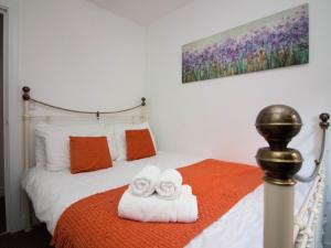Two-Bedroom Apartment room in Beddoe Apartments Premier Lodge Eastleigh near Winchester and Southampton