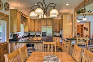 Serene South Bend Family Escape; Dogs Welcome