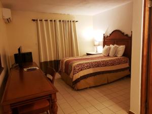 Double Room with Partial Ocean View room in Yunque Mar Beach Hotel