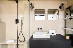 GuestReady Beautiful apartement for 6 PARIS CHAMPS ELYSEES