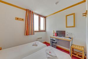 Hotels Hotel Emeraude : photos des chambres