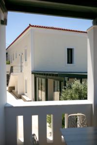 Krinos Suites Andros Andros Greece