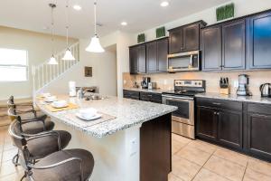 Holiday Home room in Private Pool Lakeside Townhome plus Resort Amenities!