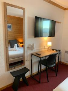 Hotels Hotel Emeraude : photos des chambres