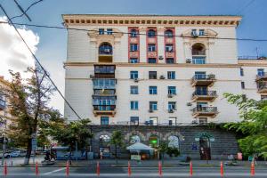 Топ-локація Двокімнатна біля Хрещатика