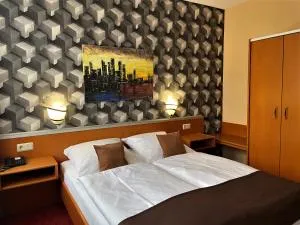 Hotel Stadt Hamburg am Fluss Saarbrücken - Sankt Ingbert