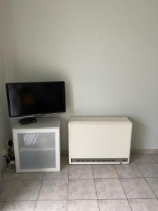 Appartement met aparte slaaphoek, garage en balkon