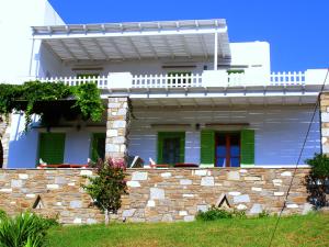 Elena Studios & Apartments Paros Greece