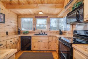 Simply Breathtaking #36 by Venture Smoky Mountains