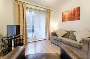 Royal Sovereign with Parking - TV in every Bedroom!