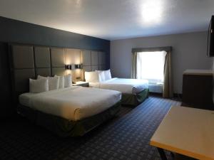 Standard Room, 2 Queen Beds, Accessible, Non Smoking room in Days Inn & Suites by Wyndham Downtown Gatlinburg Parkway