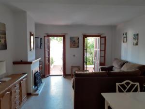 Estepona - Playa - 2 dormitorios en urbanización al lado del mar Mi18