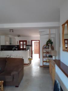 Estepona - Playa - 2 dormitorios en urbanización al lado del mar Mi18