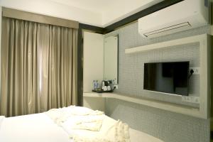 Hotel Grand Girdhar