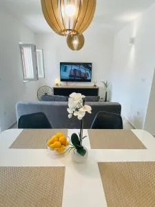 New Apartment with panoramic view - Stomorska