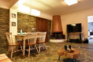 family home with a fantastic sea view, 5 minutes from the beaches Kea Greece