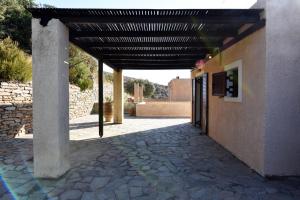 family home with a fantastic sea view, 5 minutes from the beaches Kea Greece