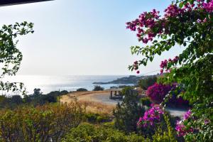 family home with a fantastic sea view, 5 minutes from the beaches Kea Greece