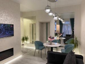 Panorama Luxury Apartment in The House with a Spire, a historical building in the city centre