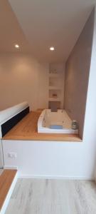 Double Room with Spa Bath room in BARBARA CLASSY APARTMENTS
