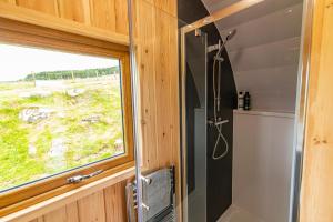 Lawers Luxury Glamping Pet Friendly Pod at Pitilie Pods
