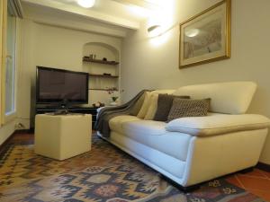 Cesare Battisti Apartment