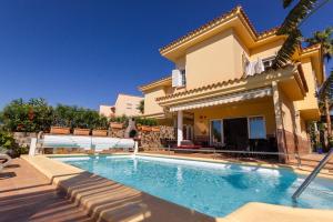 Sea Edge Friendly Holiday Home - 4hvězdičkové hotely ve městě Maspalomas