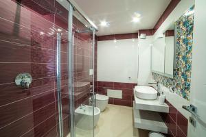 Independence House Holiday