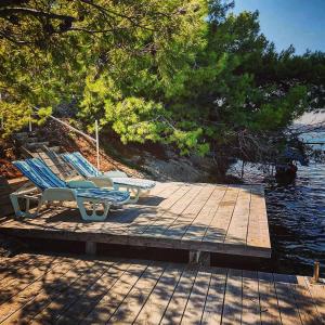 O Sole apartment with private beach