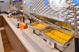 Holiday Inn Express & Suites Brunswick by IHG