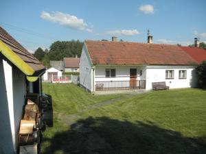 Chlalupa se zahradou - Chlum u Třeboně