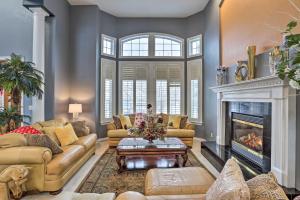 Spacious and Elegant Lone Tree Home Rental with Deck!