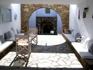 Elena Studios & Apartments Paros Greece