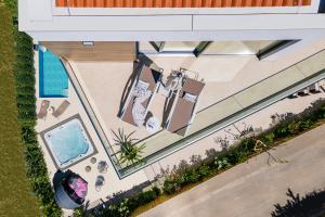 Villa Elena Deluxe mit Whirlpool und beheiztem Pool am Meer und wunderschönen Blick auf die Brijuni Inseln