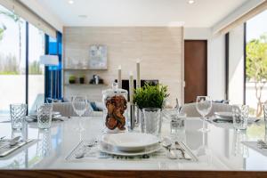 Movenpick 3-Bedroom Pool Villa Beach Access, Na Jomtien Pattaya