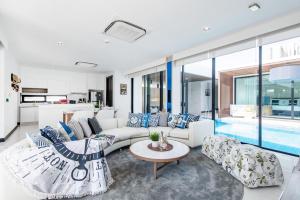 Movenpick 3-Bedroom Pool Villa Beach Access, Na Jomtien Pattaya