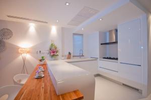 Panu Luxury Beachfront Apartments